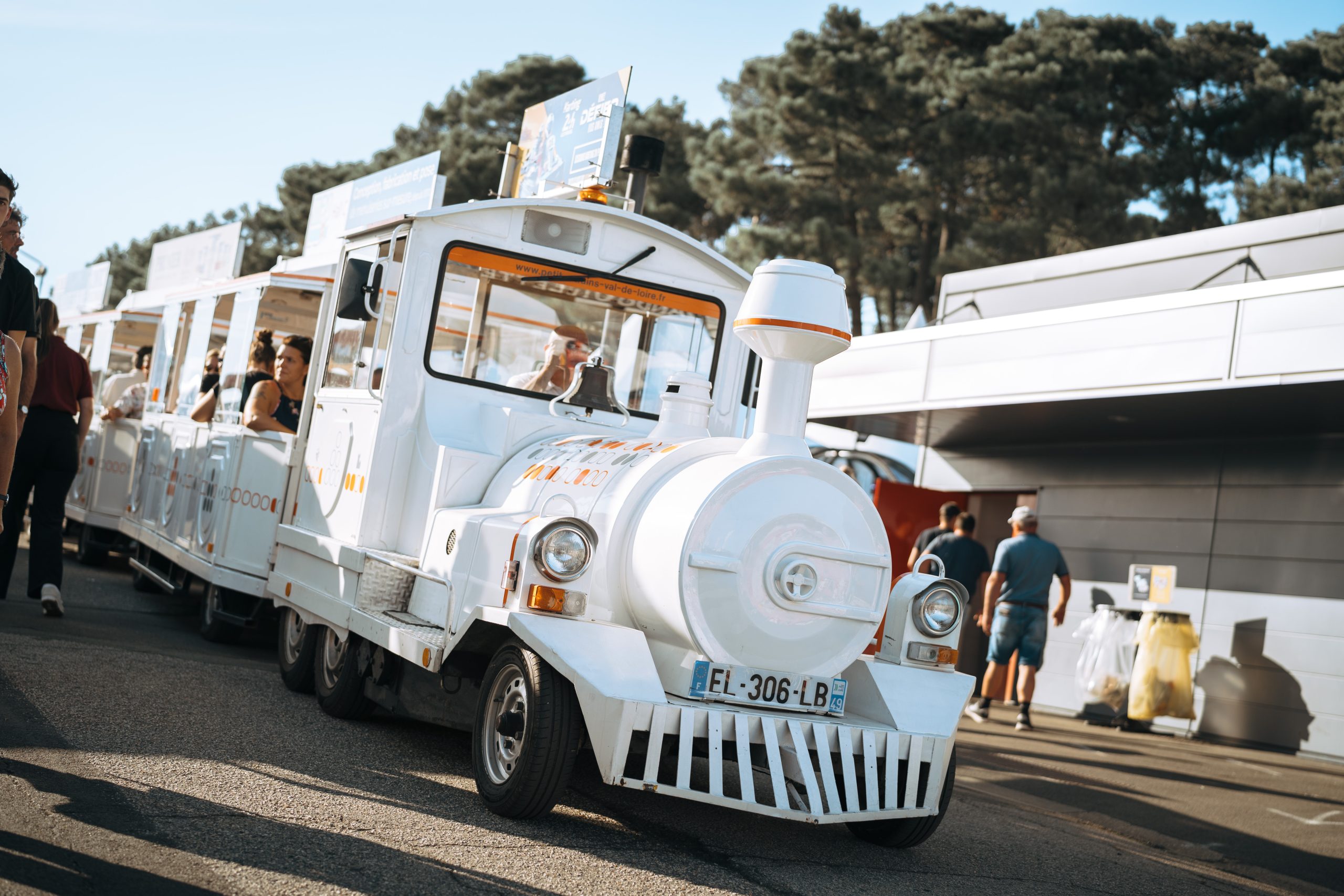 Train permettant de faire une visite guidée de la Foire du Mans